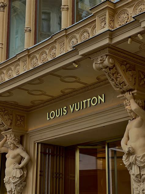 entrada a luis vuitton